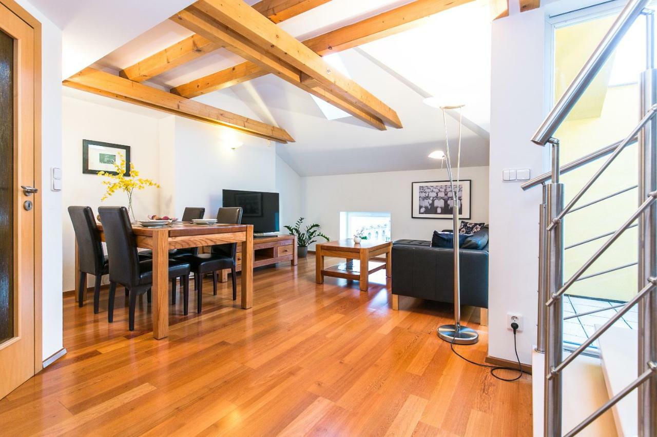 Attic Apartment By Wenceslas Square — Photos 3